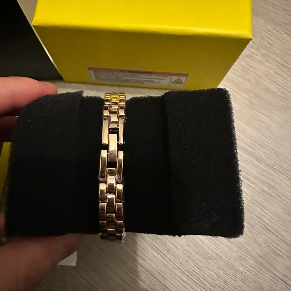 Invicta Angel 69070 Women’s 25mm Rose Gold Quartz Bracelet Watch NIB